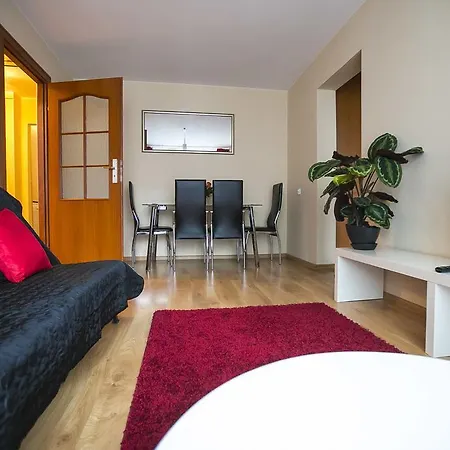 Warsaw Studios Apartments *